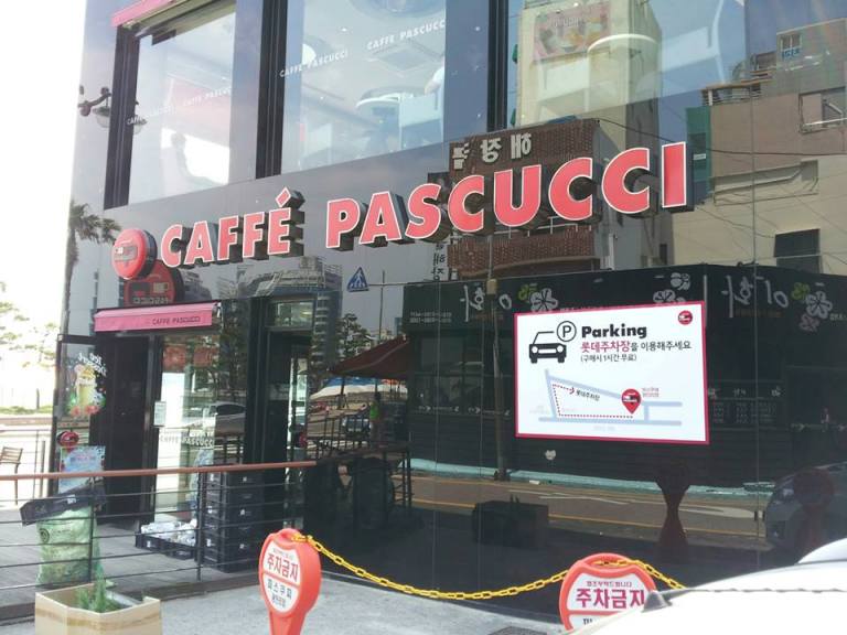 Caffe Pascucci is an Italian coffee shop chain. However, its dominating presence appears to be in east Asia. Fun fact: I think they still give your second cup for free if you're having them inside the cafe. At least, that's what they were doing a year ago at a location in Seomyeon, Busan. From Wikipedia: Caffè Pascucci is an Italian coffeehouse chain, with branches in Greenland, the U.S.A., South Korea, Egypt, and Japan. ...The locations in South Korea are run by SPC Group...SPC Group (hangul:SPC 그룹) is a large South Korean chaebol (conglomerate), producing food and confectionery products and headquartered in Seoul. Sangmidang, the precursor of Samlip General Food was founded in 1945, and the group was launched in 2004. SPC Group is one of the oldest brands in the confectionery and bakery industry in Korea. Its catering centers are based in Seongnam Gyeonggi-do.